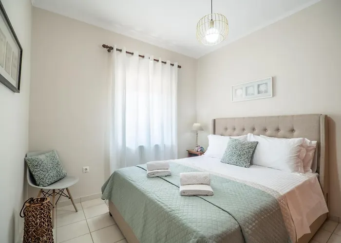 Ammoutsiani Cozy 1 By 8essentially Apartment *