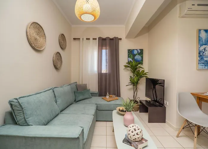 Ammoutsiani Cozy 1 By 8essentially Apartment *